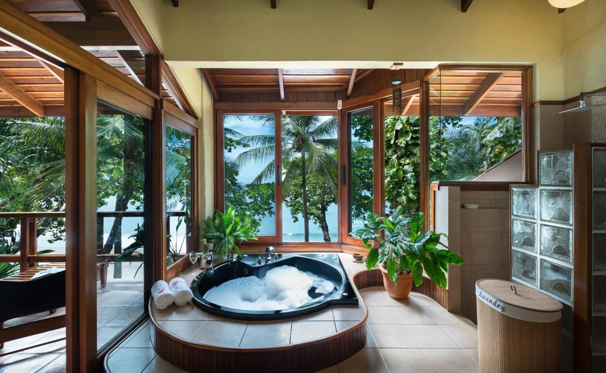 Elegant Costa Rican Villa With Oceanfront Infinity Pool Río Grande Zewnętrze zdjęcie